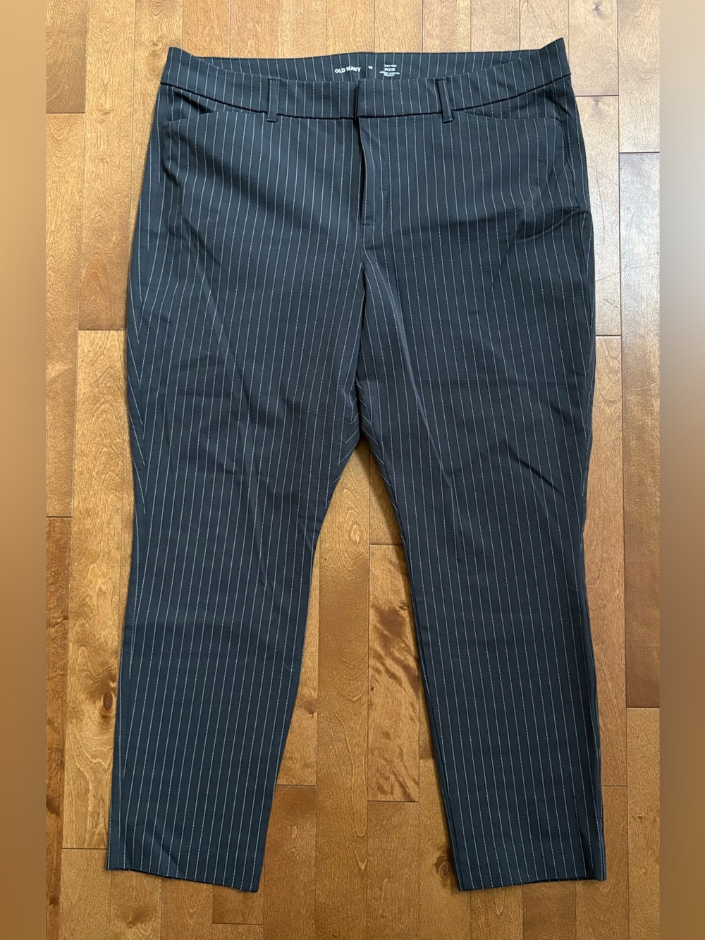 Old Navy High-Rise Pixie Secret-Smooth Pockets Pinstripe Pants Size 16
